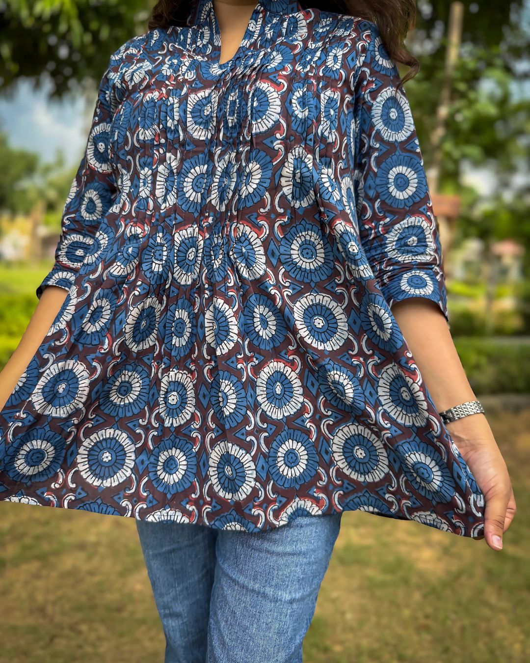 Akira Indigo Sleeved Short Kurti